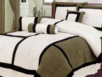 These colored cotton bedding sets are soft to use.